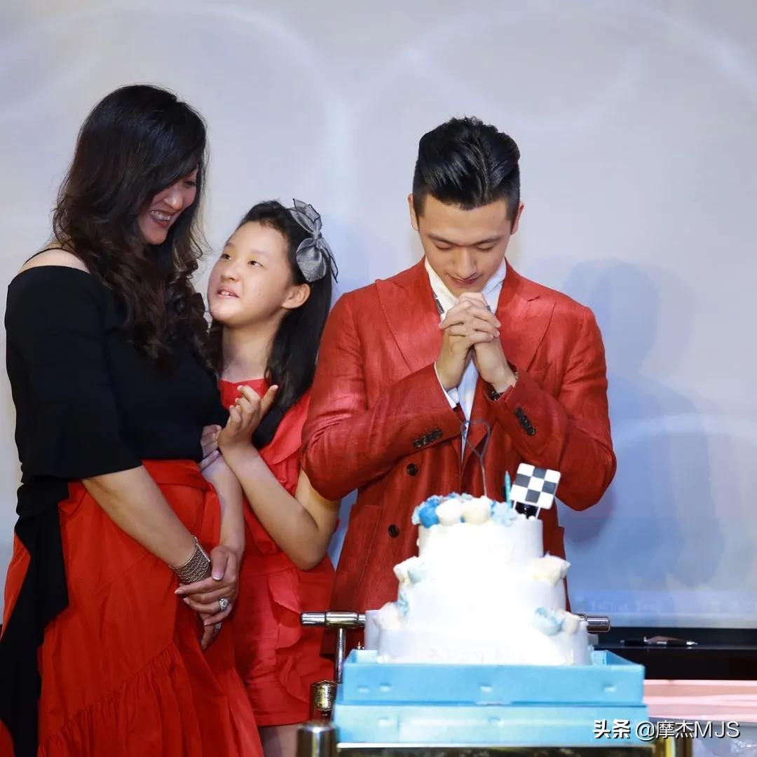 周冠宇如何练成中国f1第一人,f1周冠宇华人的骄傲