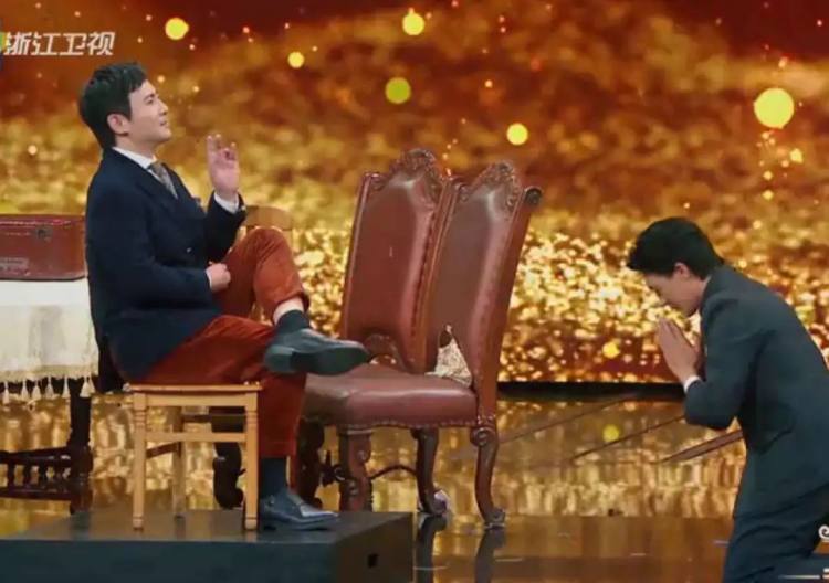 最新电影票房疯狂的外星人,疯狂的外星人票房保底28亿