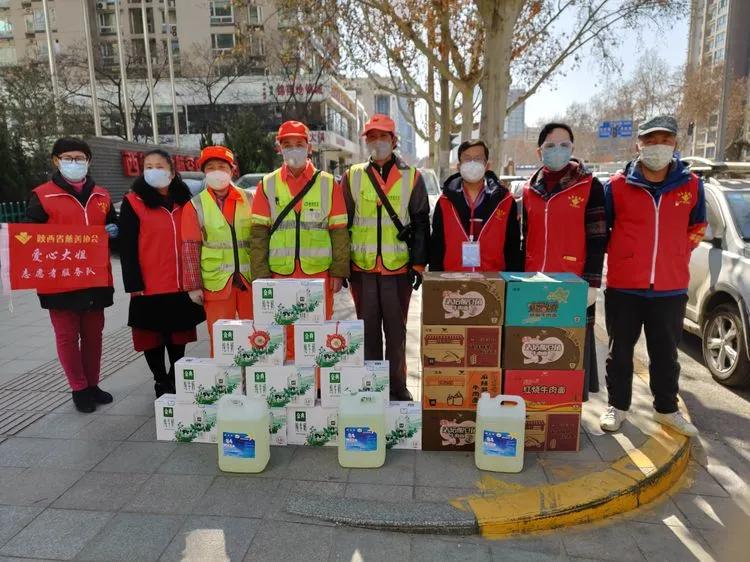 抗疫战中的一抹志愿红,抗疫战场上的一道靓丽风景线