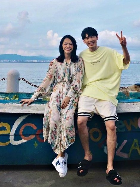 每个女人都需要一条印花裙！如姚晨、白宇一般，美成一道风景线