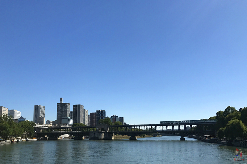 塞纳河左岸和右岸的区别,塞纳河和左岸