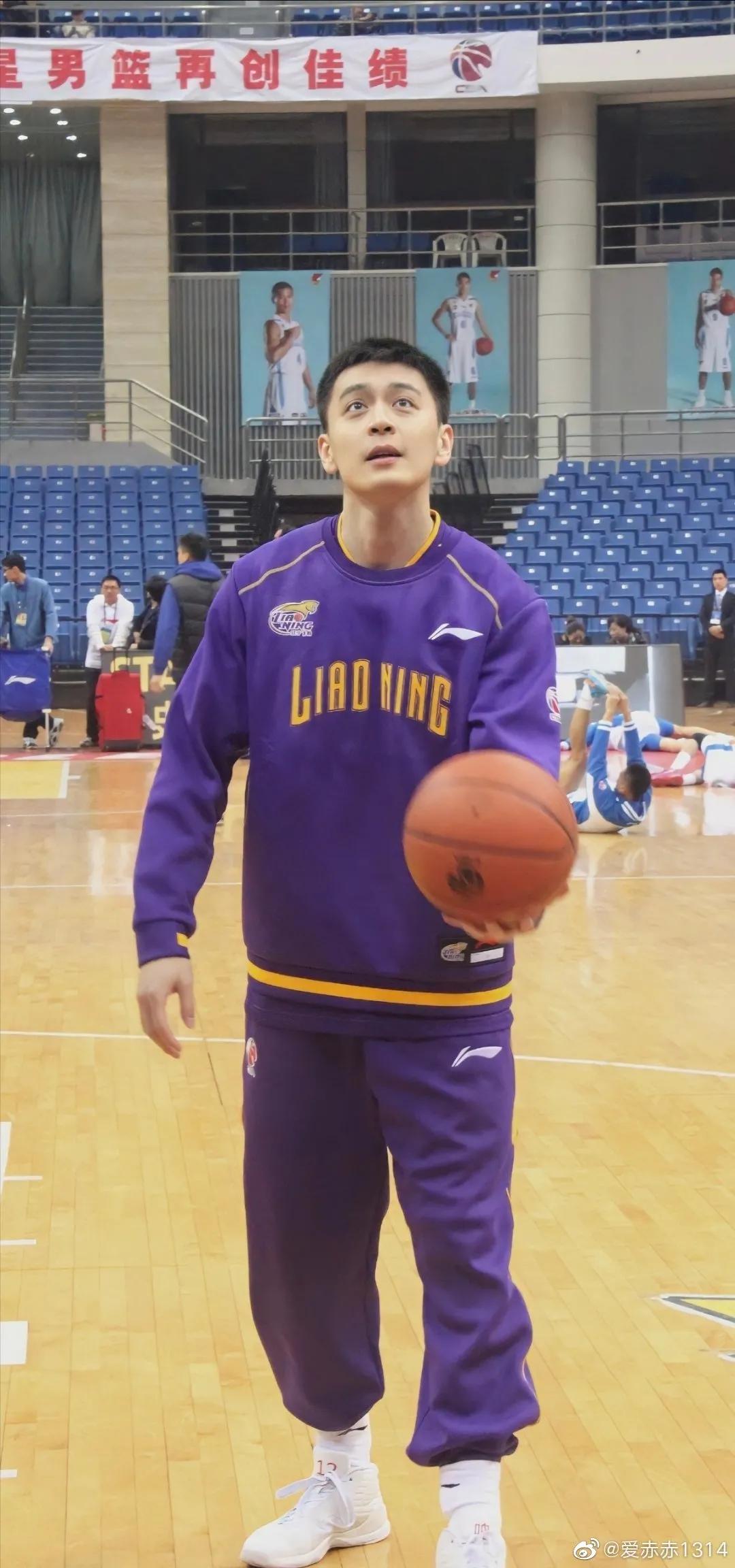 太害羞怎么谈恋爱,和体育生谈恋爱有多浪漫