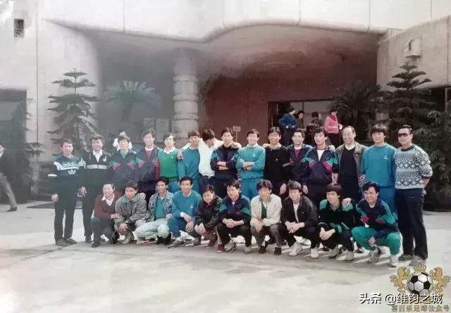 国足目前最好左边后卫,国足历史上最佳左前卫