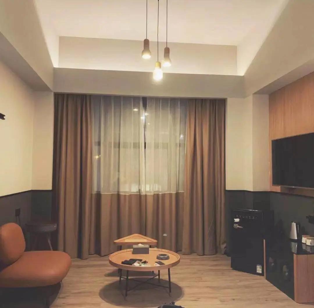 因为贫穷，所以去了澳门