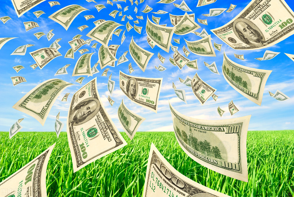 10万元存银行4年最多能有多少利息,10万元存银行一年能拿多少利息