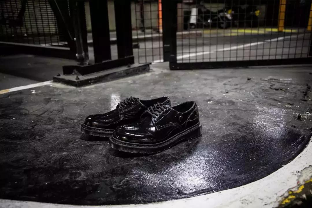 男人的婚鞋怎么处理,男士婚鞋平时也可以穿的