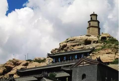 左手云冈窟,右手华严寺|李尔山评说大同佛教史