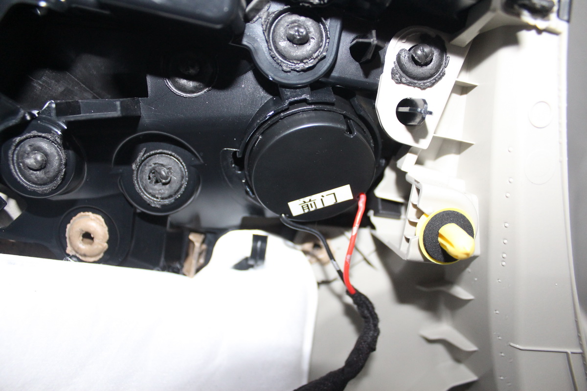 别克gl8音响改装升级,别克gl8音响改装超薄低音