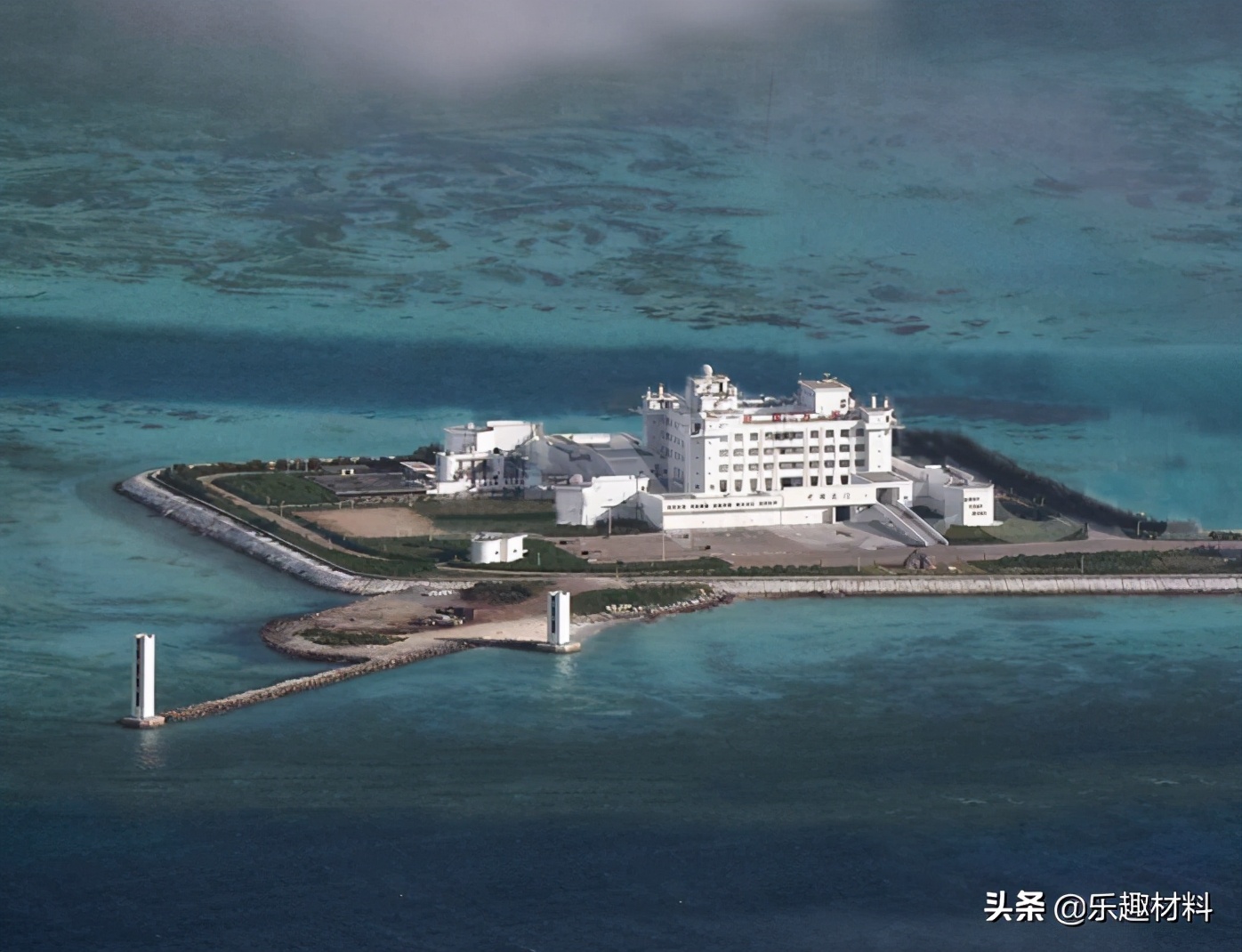 细微处看南沙东门岛，除了高楼大厦外，已开始形成完整的岛礁生态