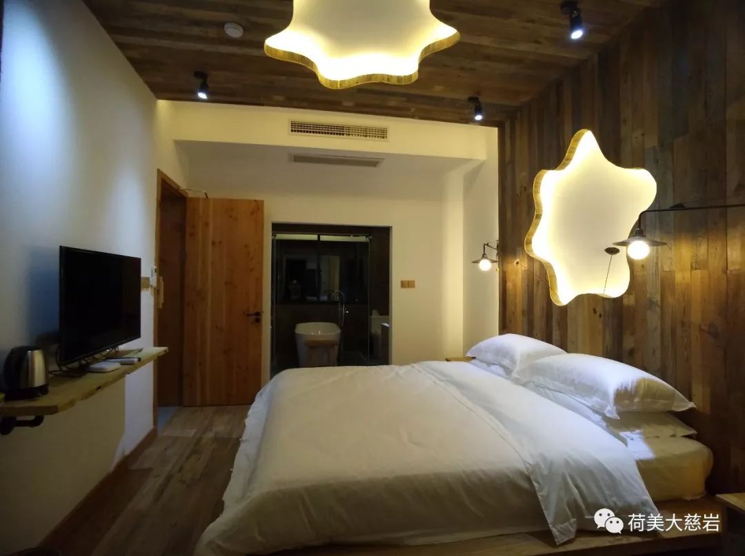 夜新叶，新叶夜，夜夜夜夜夜！唱吧醉仙居，探秘奶茶吧，茶憩戏曲馆，漫步烟花巷……每周六晚