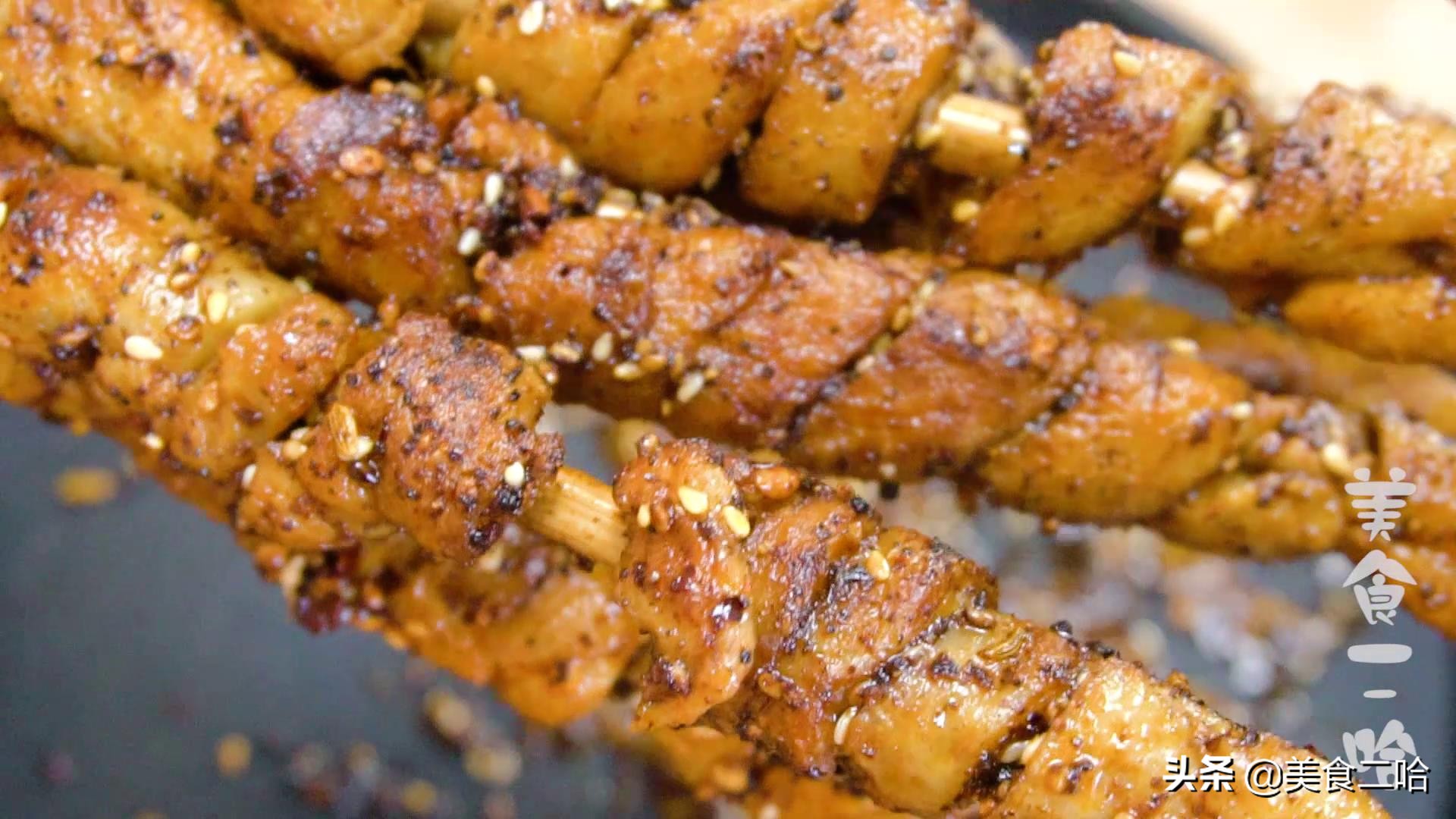 电饼铛烧烤面筋的做法全过程视频,烧烤摊烤面筋简易酱料配方