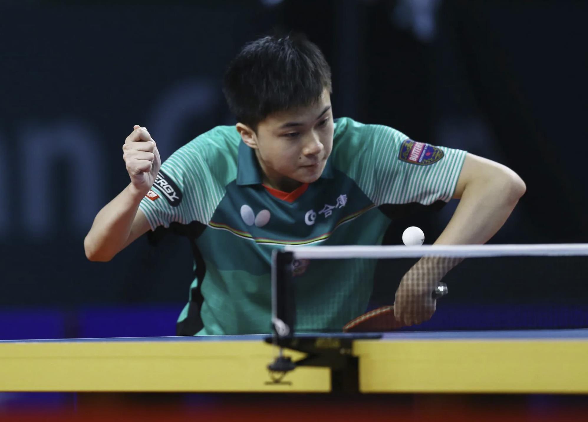 日本知名教练赞樊振东“强到变态”：张本智和应学习他的这种打法