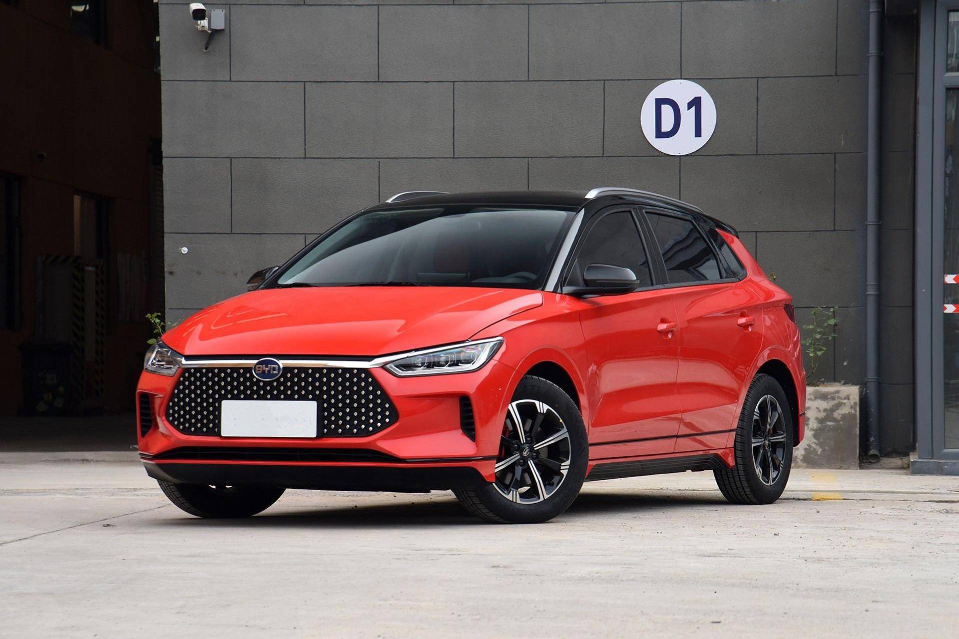 国产电动两厢车,高颜值大型电动两厢车