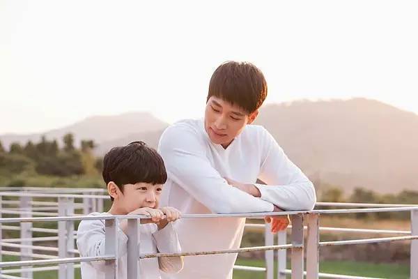 女孩心情不好怎么安慰高情商回复,怎么高情商安慰一个心情不好的人