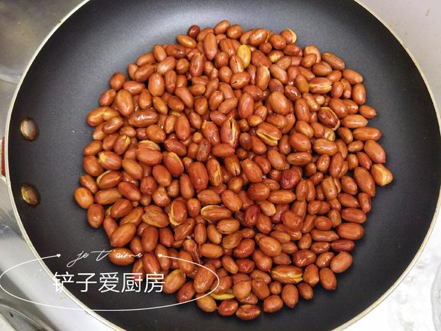 油炸花生米,吃不完容易返潮,多加1味料,花生米1周不回潮