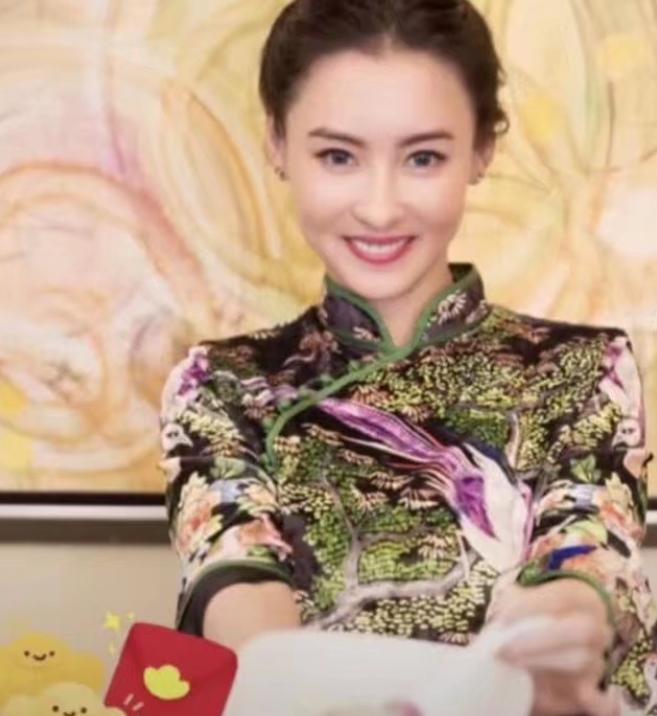 40多岁张柏芝穿旗袍,张柏芝穿旗袍太美了