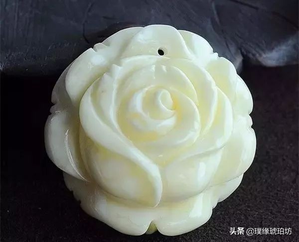 高品质的琥珀蜜蜡有哪些,常见的蜜蜡珠宝有哪些