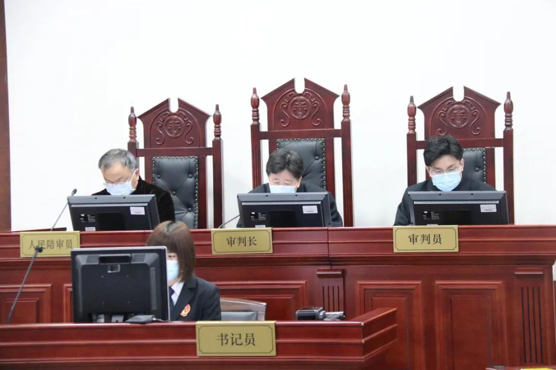 【案件传真】*子骗**假借“用工荒”“口罩荒”骗财,小心上当!海曙高桥原副镇长陆从武受贿案开庭