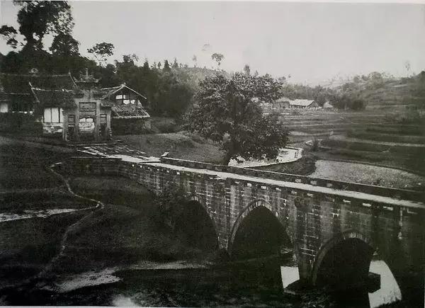 100年前中国风景建筑老照片,两亿多年前的景观