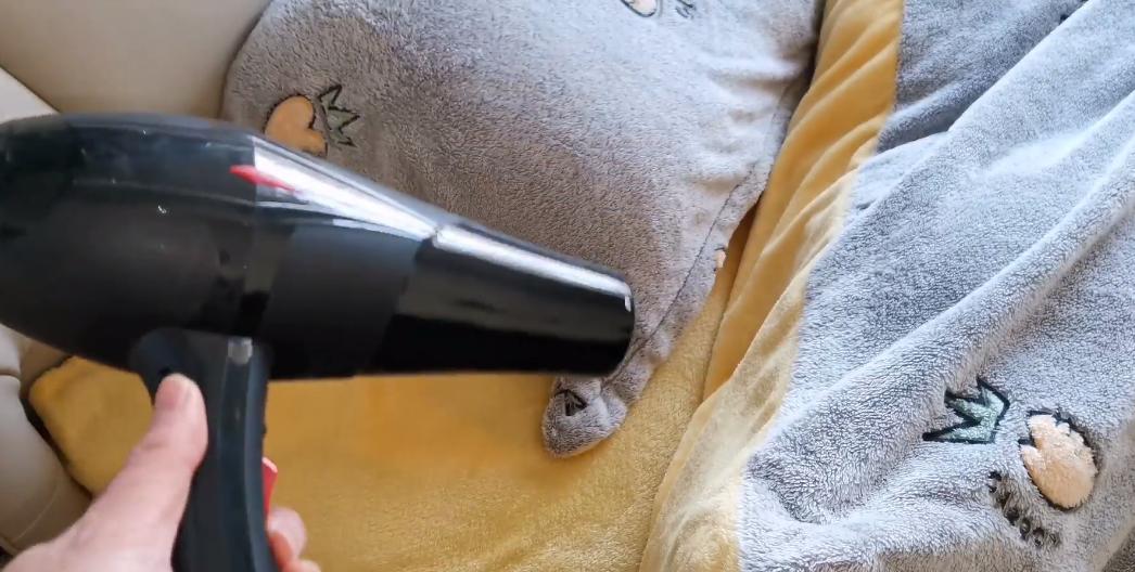 冬天睡觉被窝太冷？耍个小聪明，不用电热毯，一分钟被窝暖烘烘的