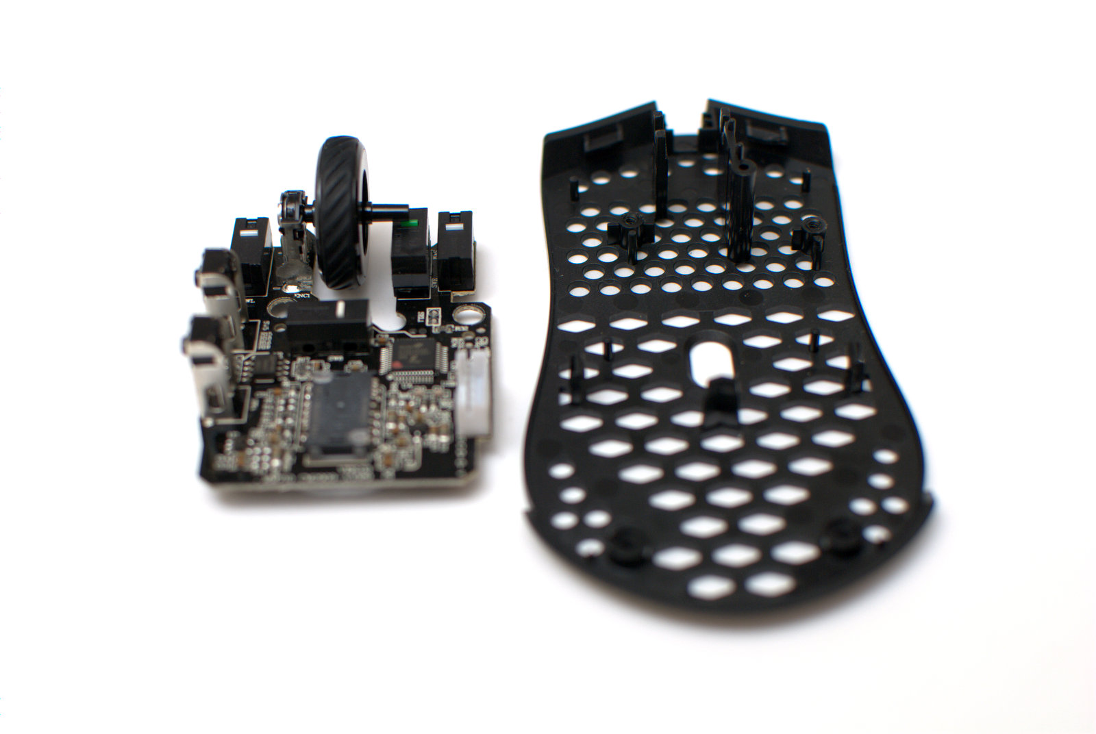 酷冷至尊鼠标mm710评测,酷冷至尊鼠标mm711和710