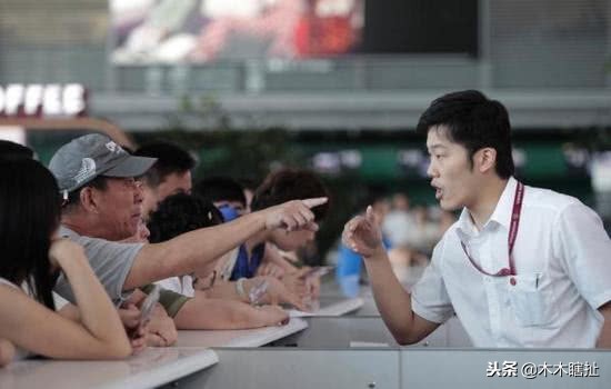 心理学：如何看透一个人的本性？观察这3个细节，十之八九不会错