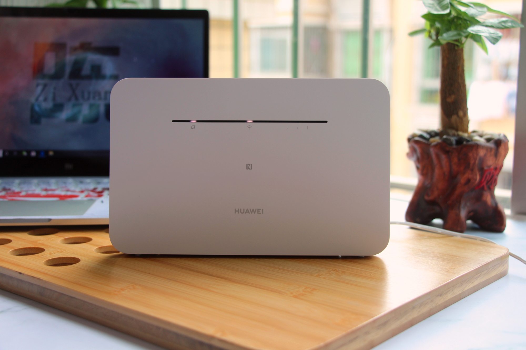 华为移动路由器带wifi,华为移动路由器和随身wifi