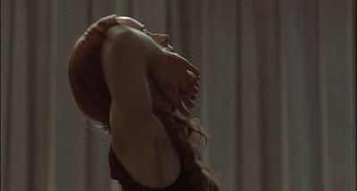 《五十度灰》女主新片，再次挑战大尺度