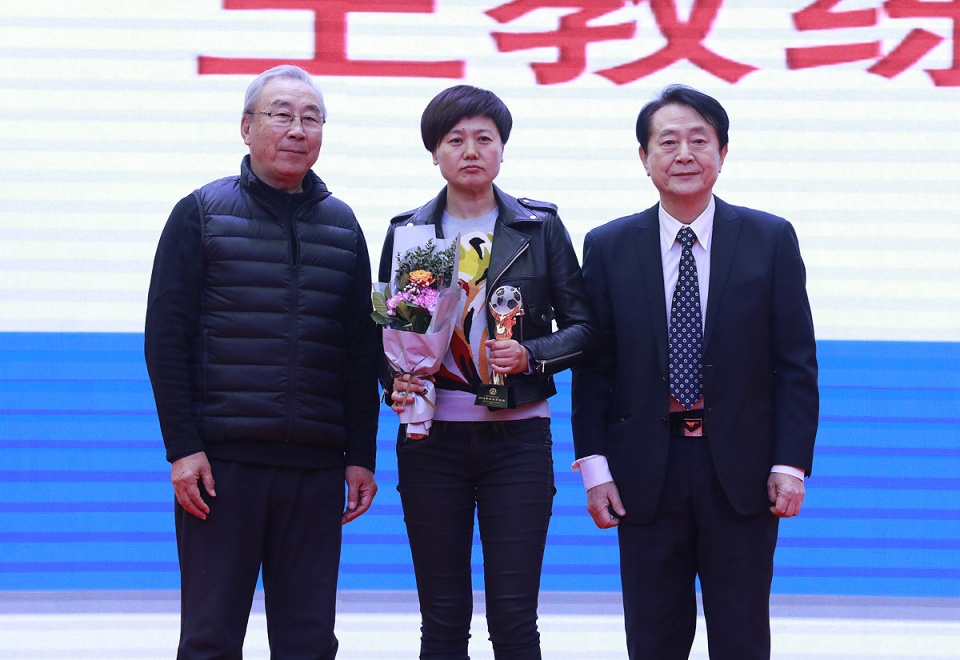 缇よ搐姣曡嚦绮捐嫳鑽熻悆,缇よ搐姣曡嚦澶у挅浜戦泦