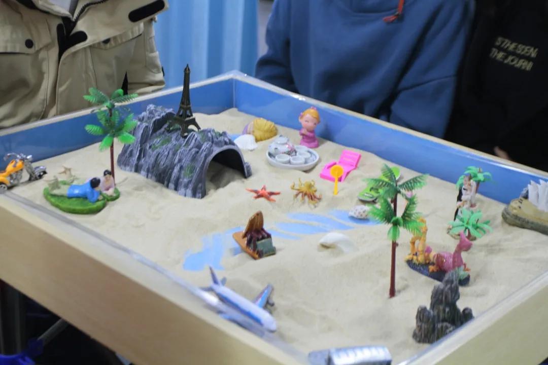 班主任团辅减压活动,沙盘团辅课堂