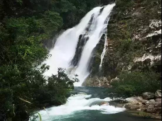 海南白石溪瀑布在哪里,海南白沙罗帅村瀑布