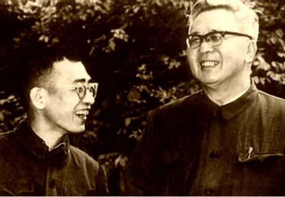 华罗庚读完《七律和郭沫若同志》,给毛主席写信:勤学毛著脱旧胎