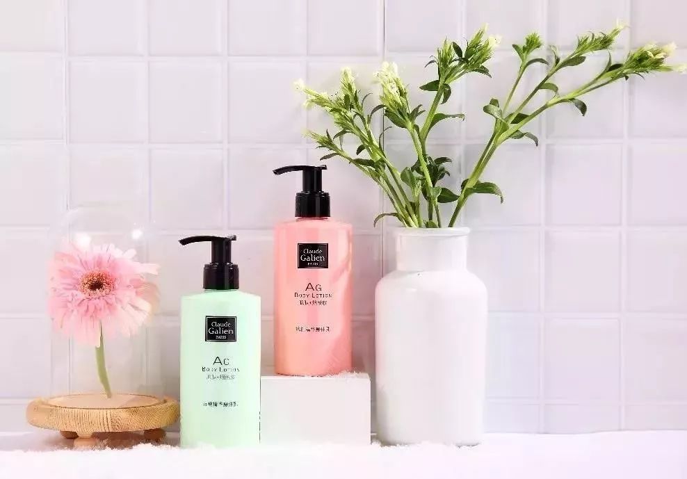 王鸥露背照片,王鸥最新露背写真