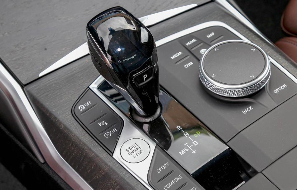 宝马3系变速箱故障打不着火,宝马3系变速箱不升挡是怎么回事