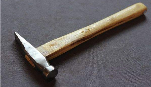 螺丝生锈拧不下来咋办,螺丝生锈拧不下来怎么办喷什么