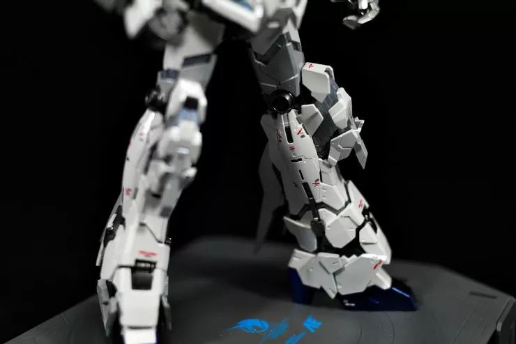 欣赏：有了这*独台**角兽，就不用去台场了！