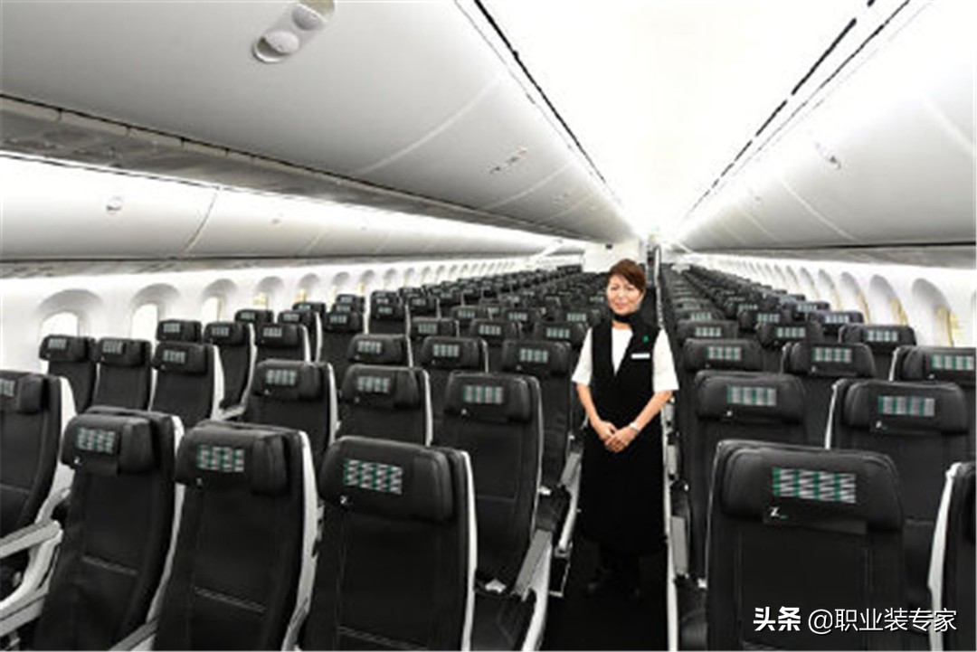 日本航空空姐最新服装,各国航空空姐制服大全