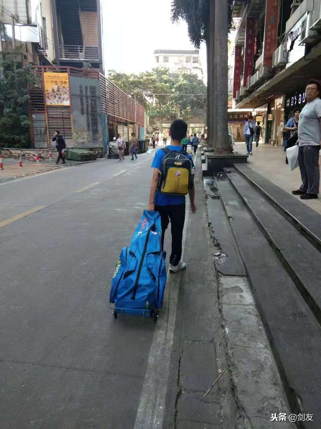 速度与激情9哥哥小时候,速度与激情肖恩的爸爸