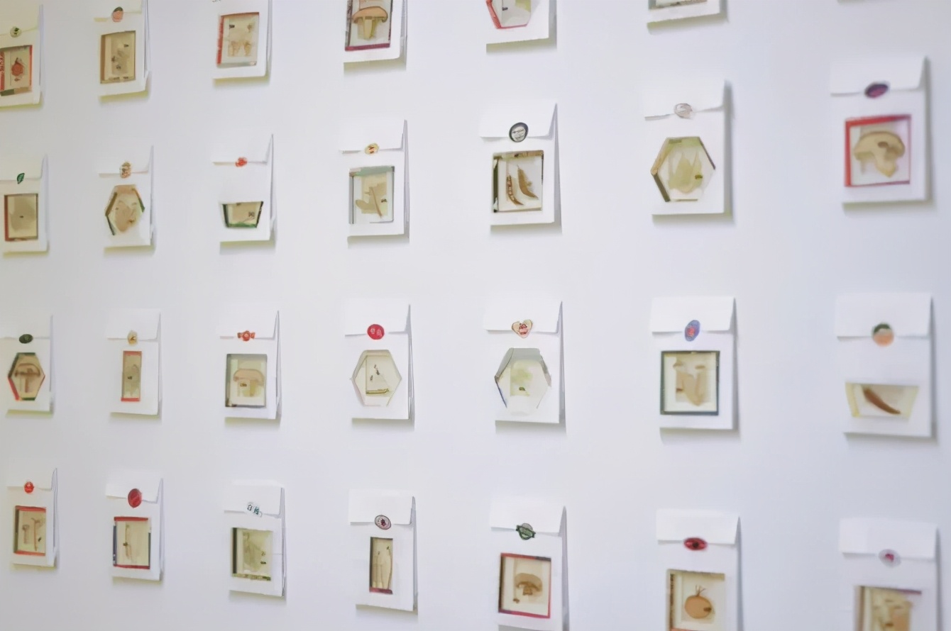 上海女孩用自己的身体做展，揭开女性身材的压抑史：真的瘦够了