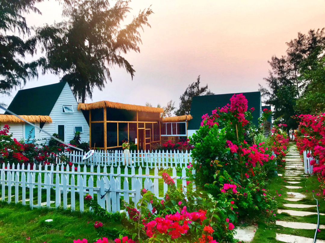 还未建成，就被无数游客预订，这栋木屋究竟有哪些好？