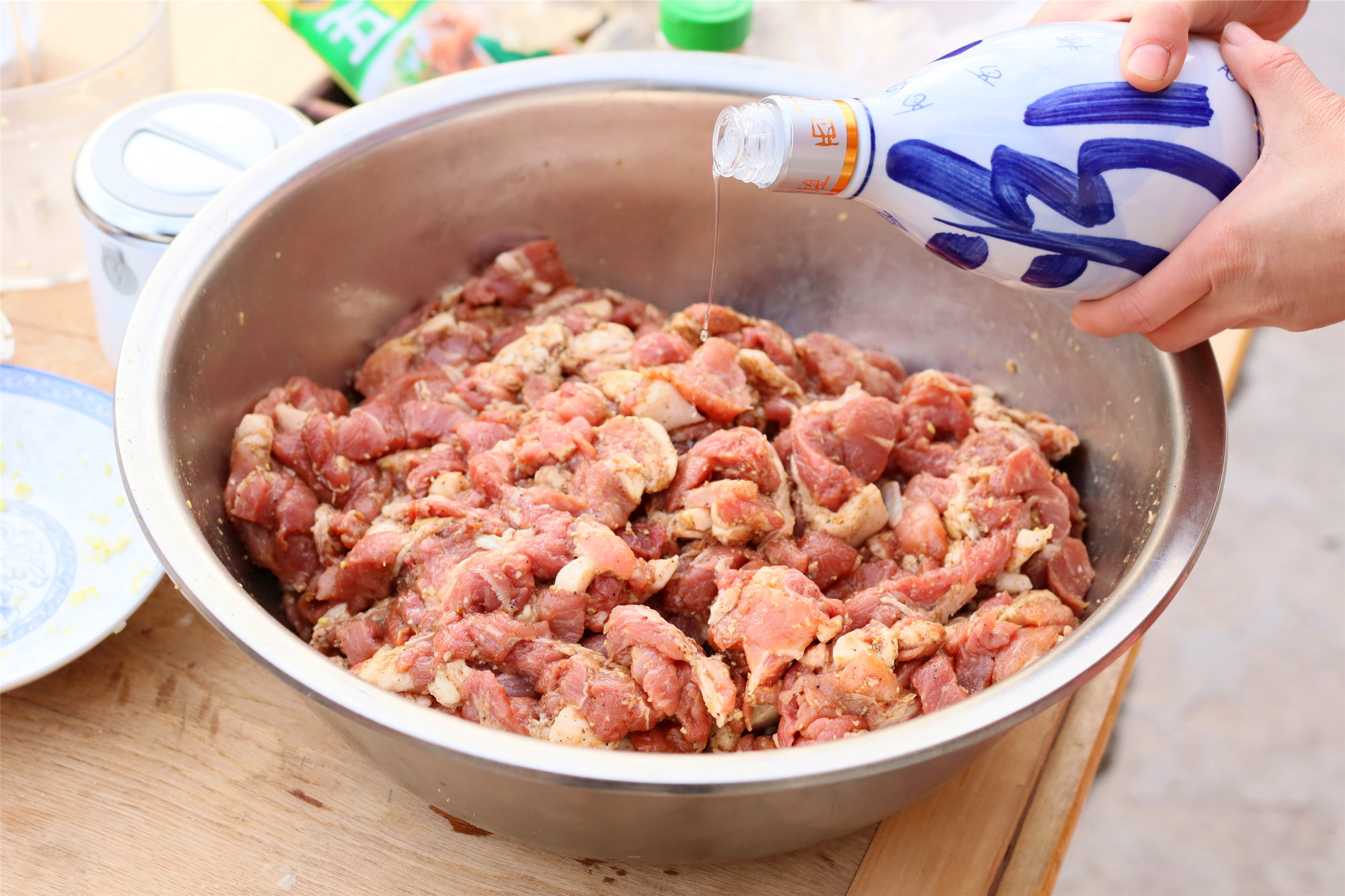 做香肠调味料的配方,广式香肠调料配方比例