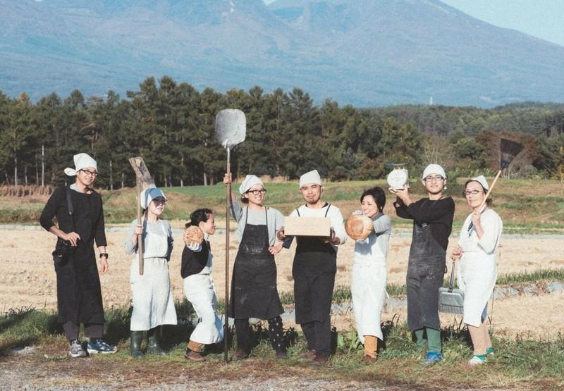 这间面包店，开在无人问津的乡下，而且每周只营业三天｜美好生活