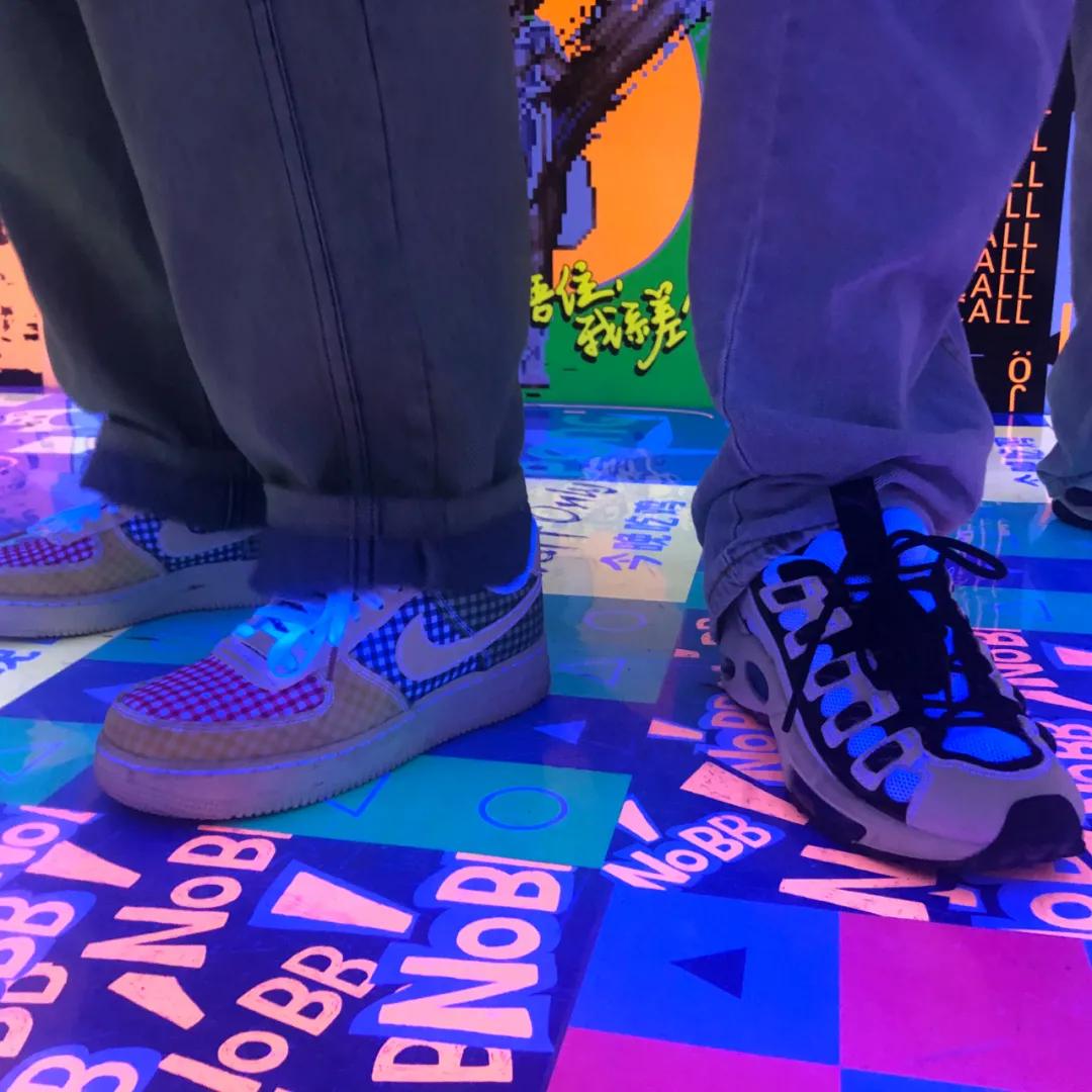 优雅穿搭和艺术感穿搭,十分简约的穿搭穿出高级感