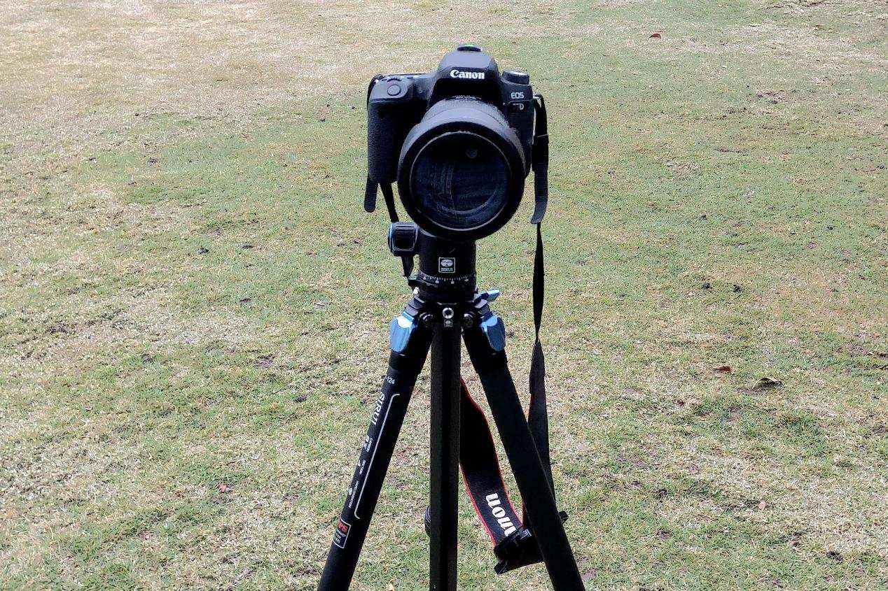 思锐稳定型三脚架套装,思锐迷你三脚架测评