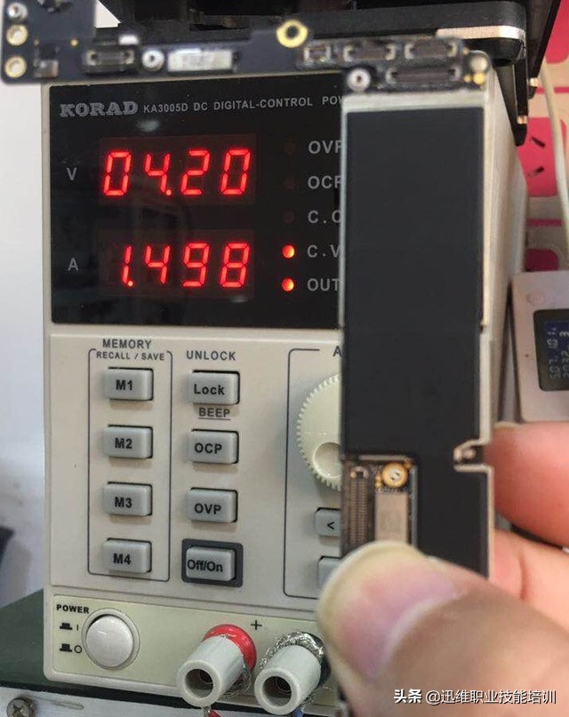 iphone7p摔了开不了机,iphone7p摔了一下一直重启