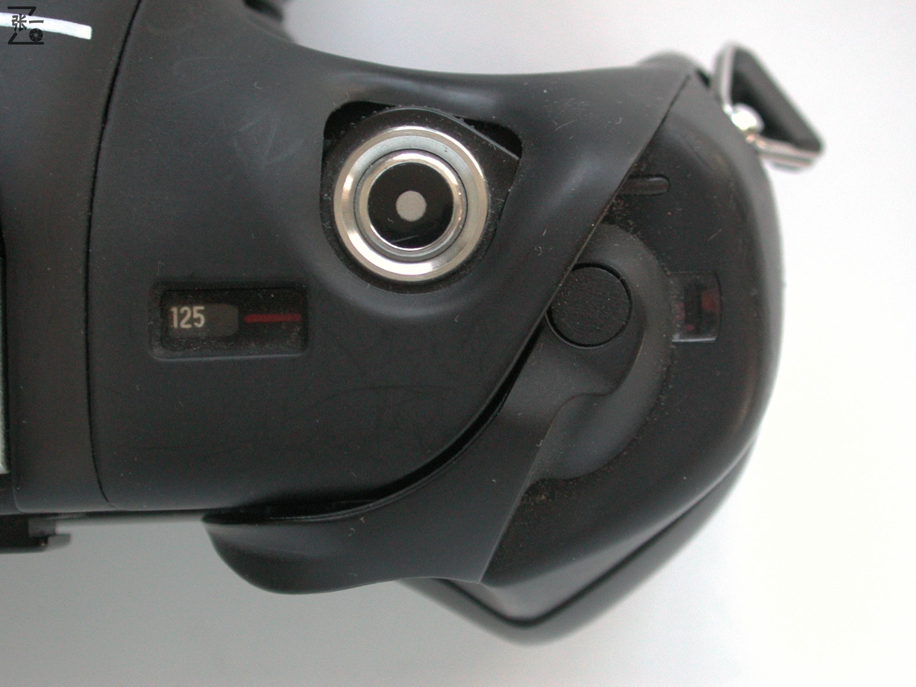 上海海鸥为美国贴牌生产的PhoenixP-5000单反相机