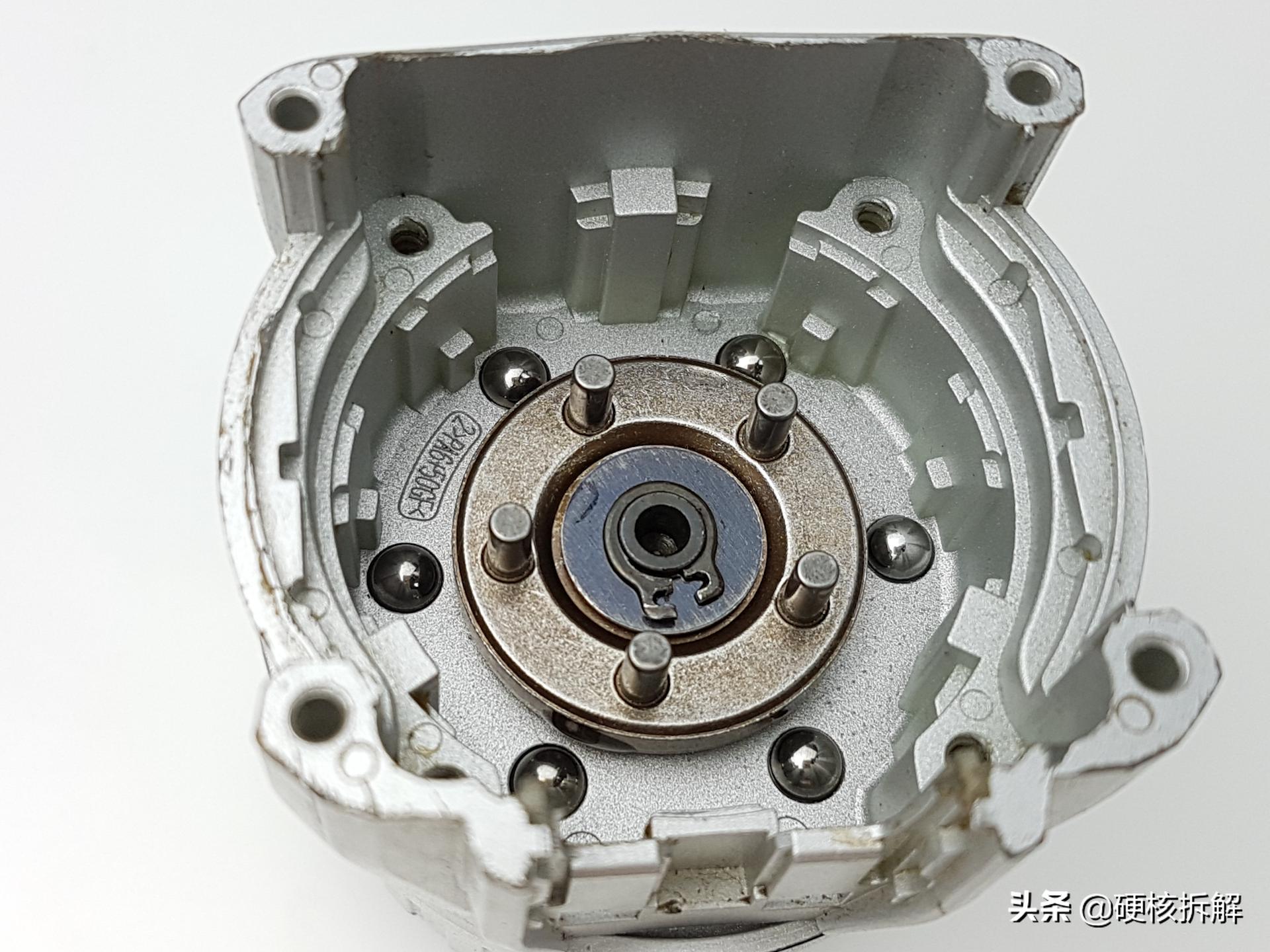 博世有刷电钻齿轮拆卸,博世电钻齿轮拆解视频