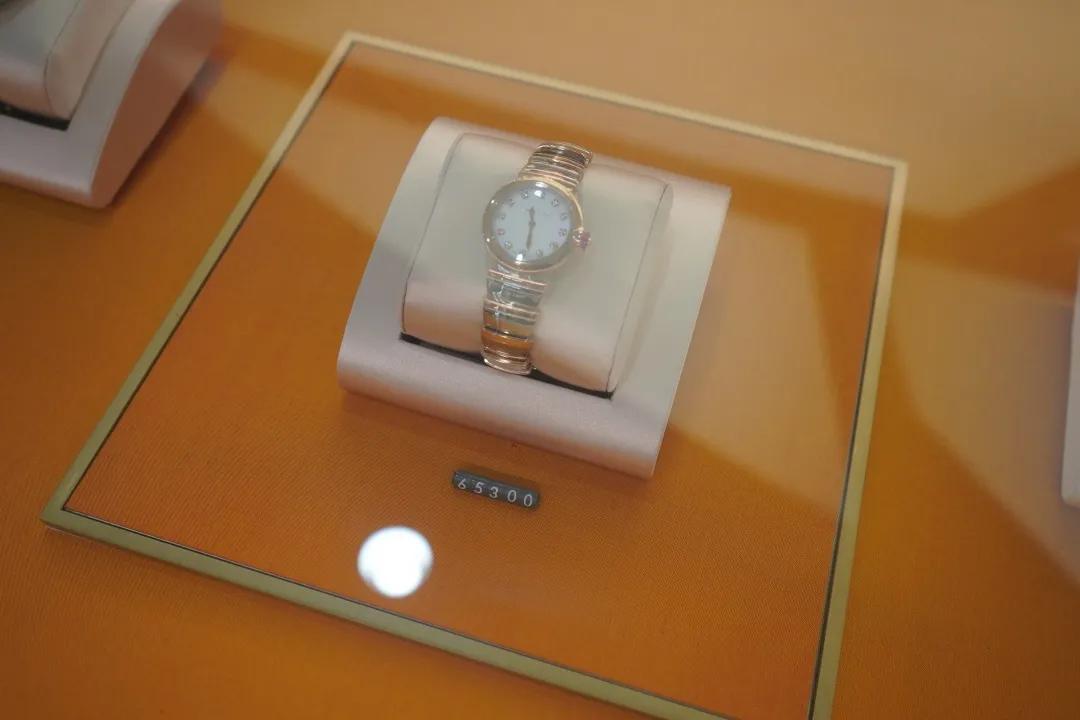 海南美兰日月免税店攻略,海南免税店日月广场店