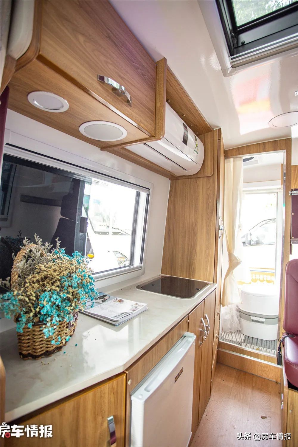 最新五菱宏光房车,五菱1.5l商务房车6万元左右