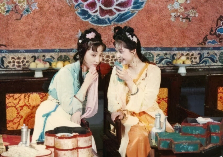 蒋勋宝玉黛玉的缘分不可取代,蒋勋评价黛玉的长相